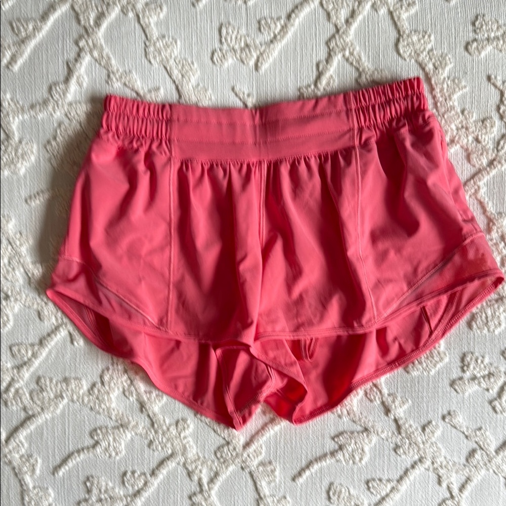 Lululemon Hotty Hot Shorts 2.5”